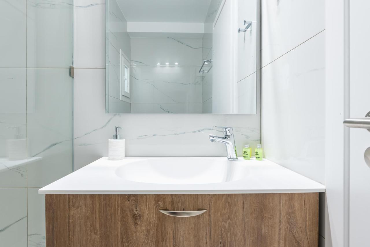 Stylish 1Br Apartment In The Heart Of Koukaki 아테네 외부 사진